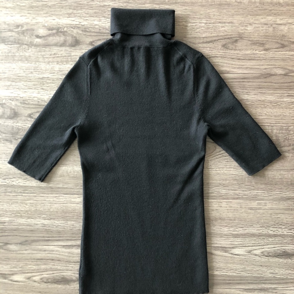 Theory black ribbed turtleneck